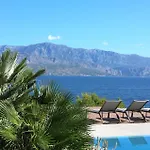 Brac Vila Splitska