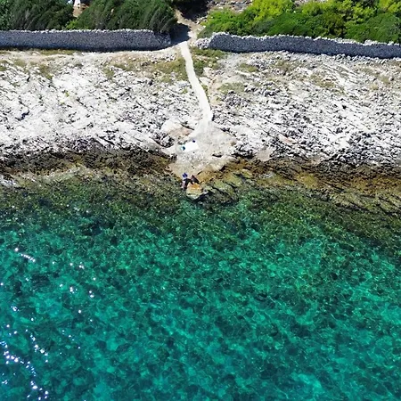 Brac Villa *