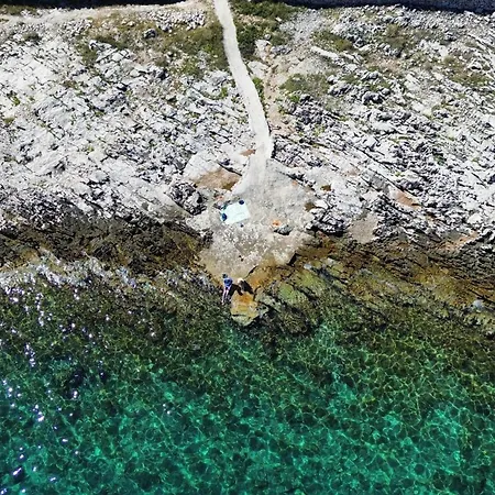 Brac * Splitska