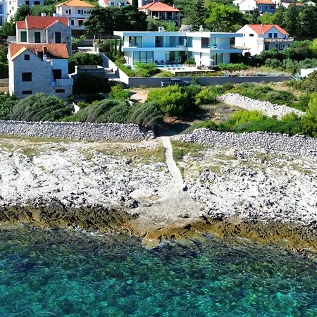 Brac * Splitska